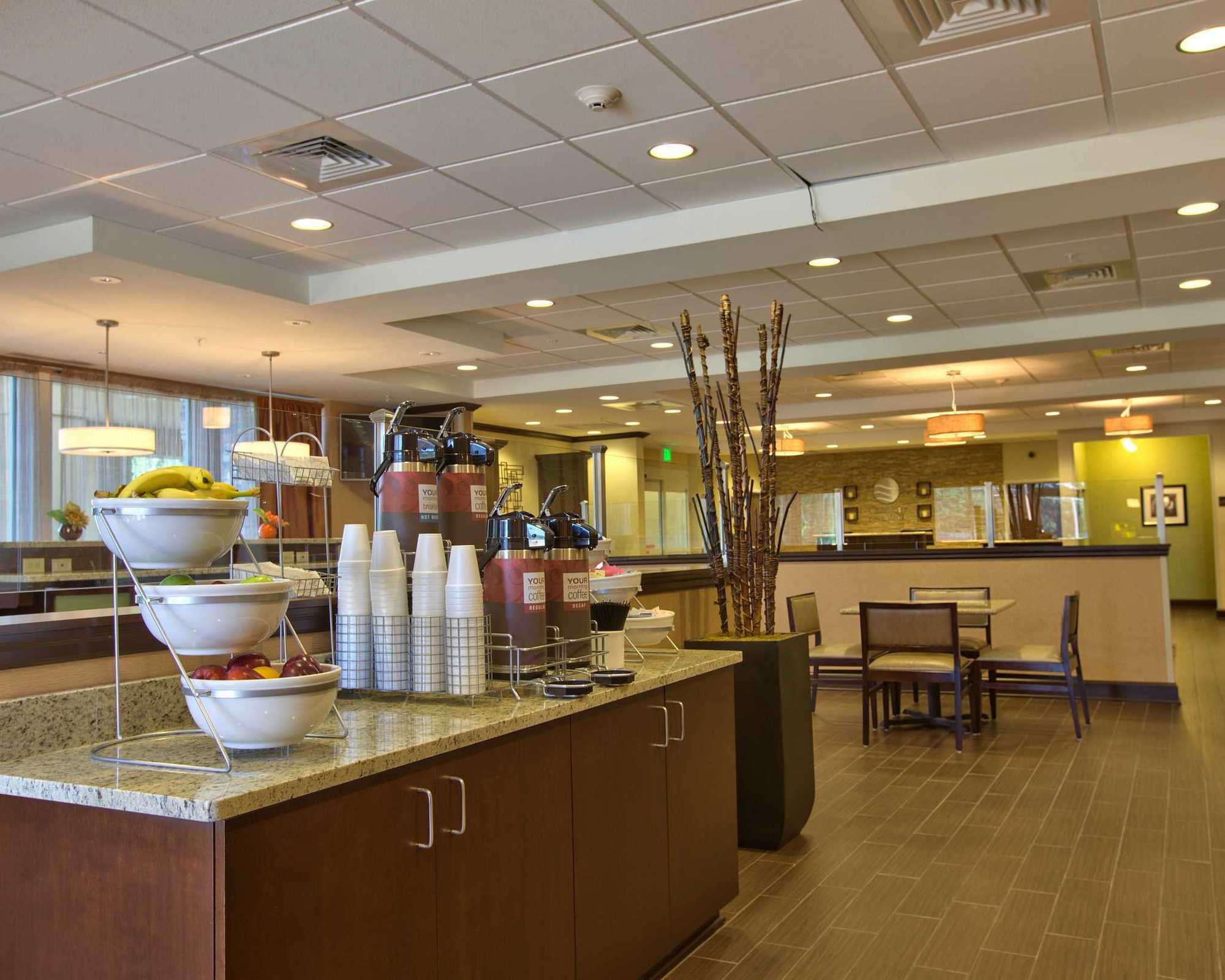 Comfort Inn & Suites Dothan East Udogodnienia zdjęcie